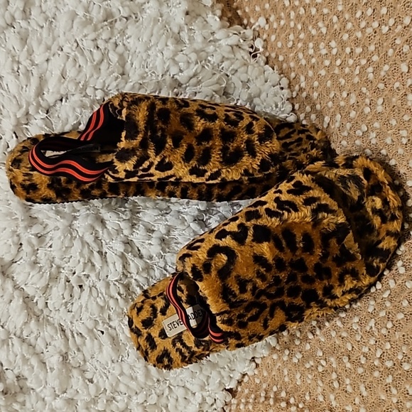 Steve Madden Slides - Picture 1 of 12
